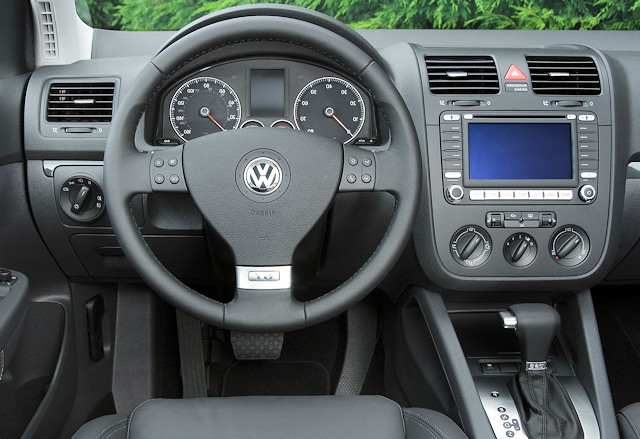 Saga Volkswagen Golf Au Royaume Tres Concurrentiel Des