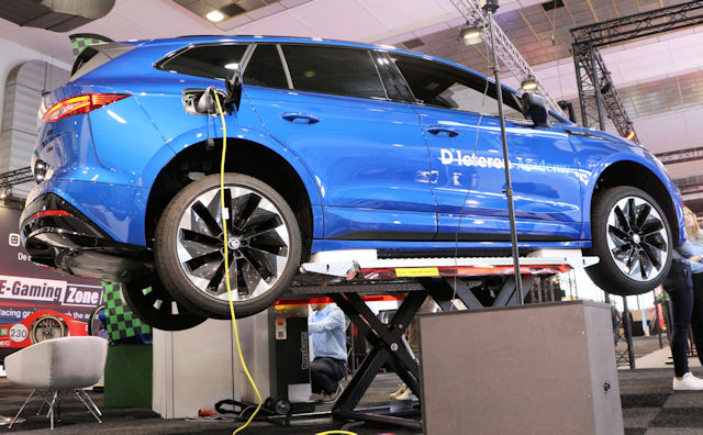 Voiture électrique : gourmande sur circuit, au moins autant qu'une thermique