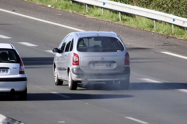 Fumée noire à l'échappement