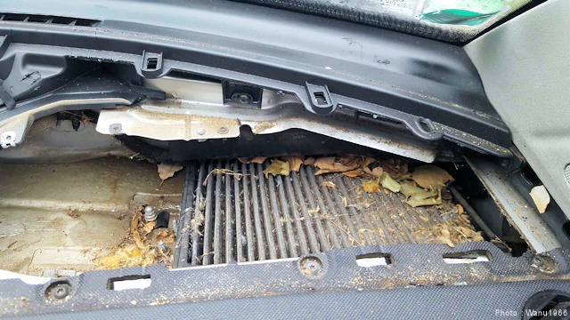 Pourquoi ma voiture sent-elle les œufs pourris ? Comment je le répare?